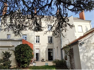 maison-villa à la vente -   86100  CHATELLERAULT, surface 236 m2 vente maison-villa - APR712431